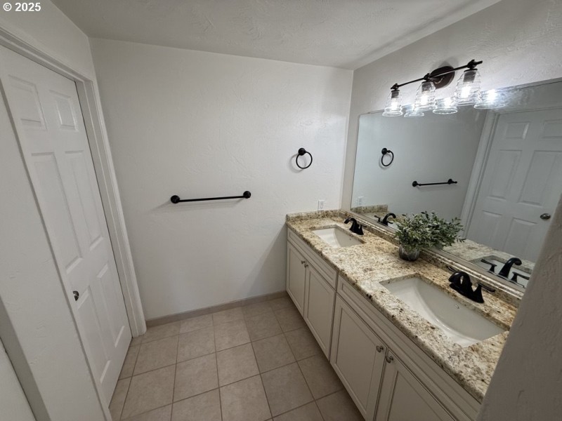 Bathroom, Attached
