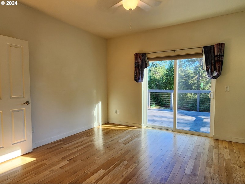 Bedroom, Primary