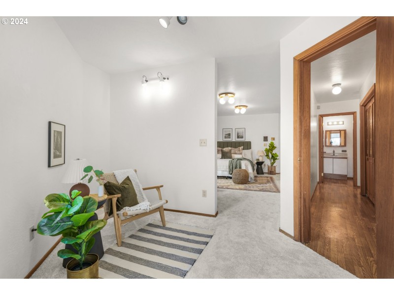 Bedroom, Primary