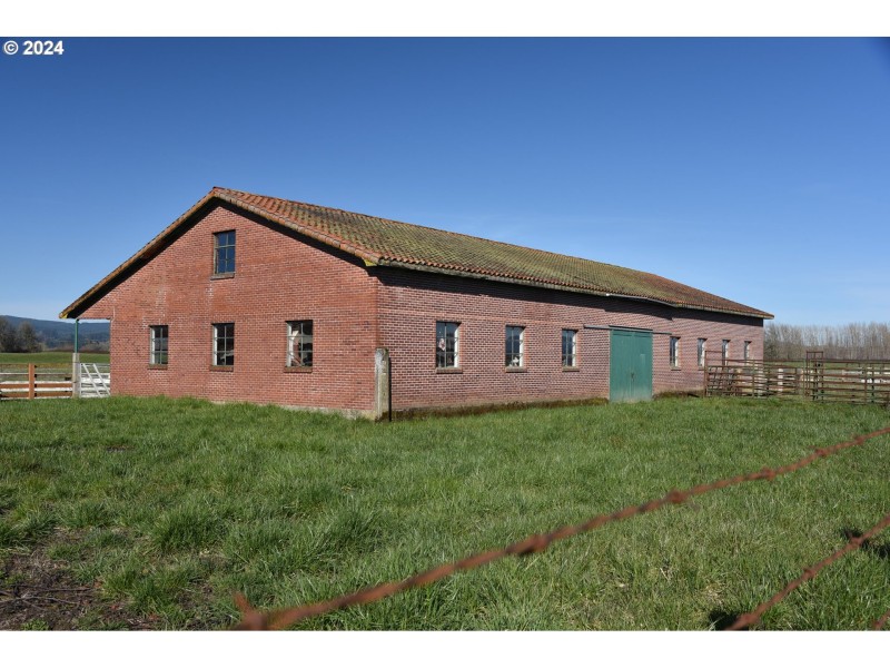 Barn