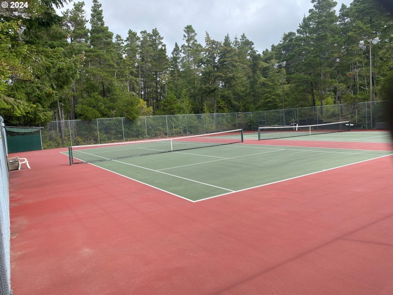 Community Tennis