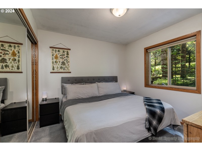 Bedroom, Primary