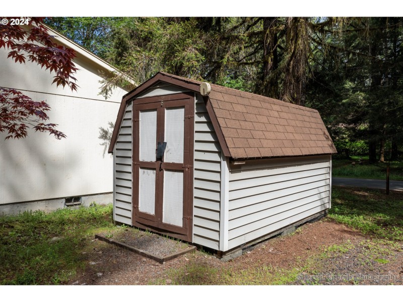 Shed
