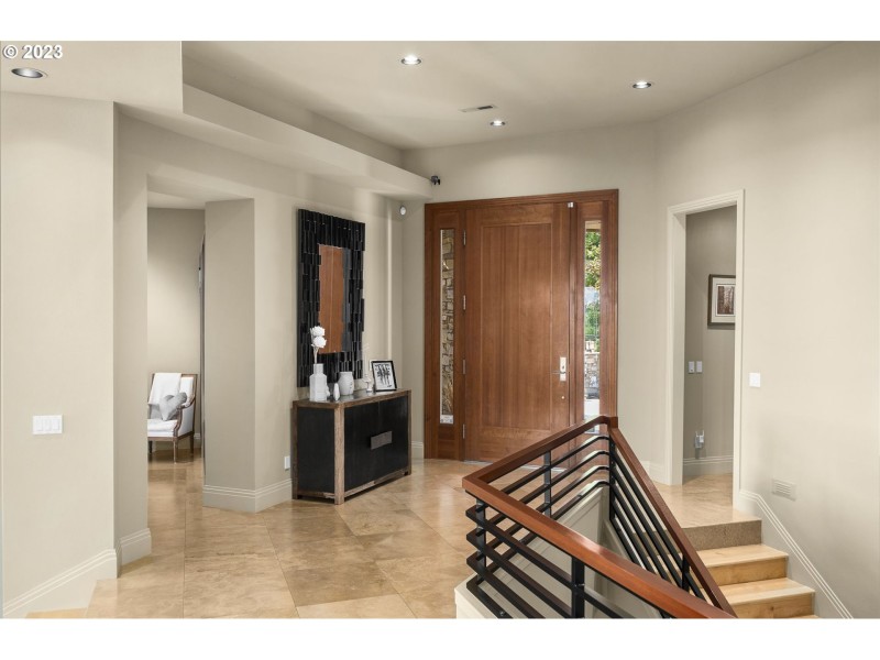 Entrance/Foyer