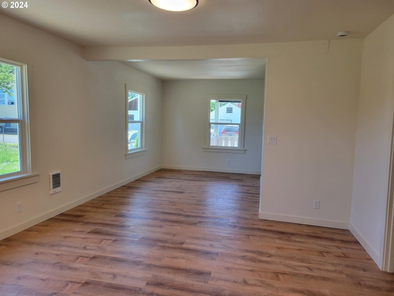 Living Room/Dining Room