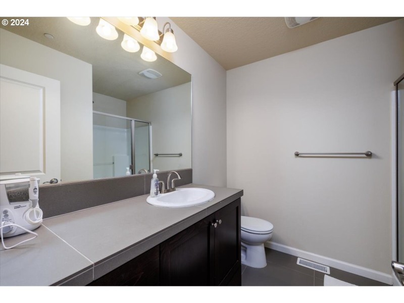 Bathroom, Attached