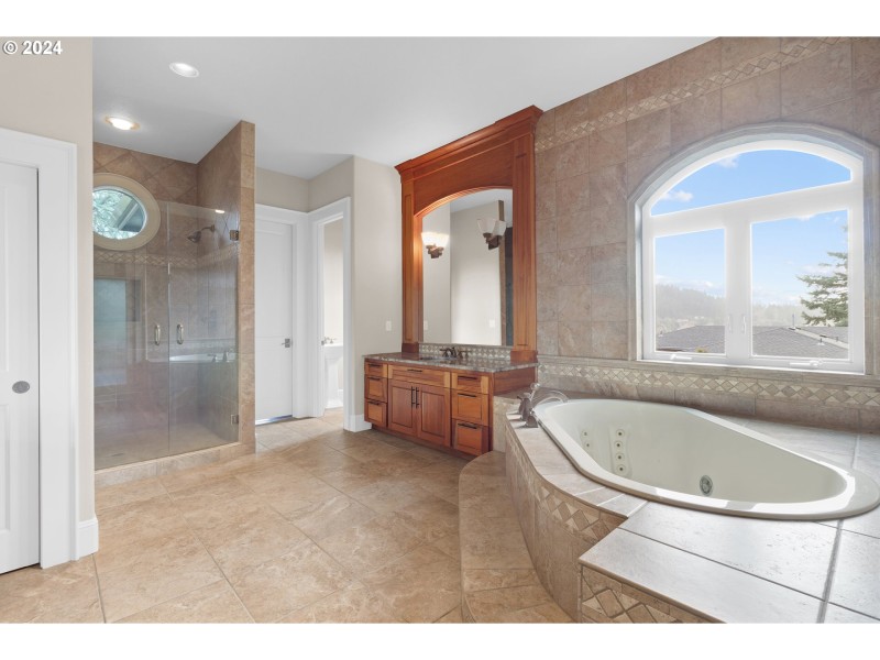 Bathroom, Attached