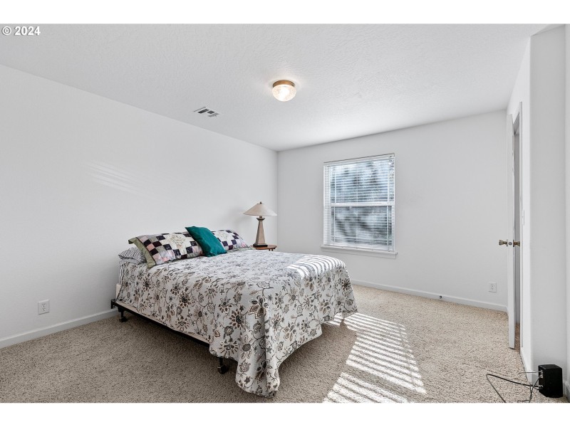 Bedroom, Primary