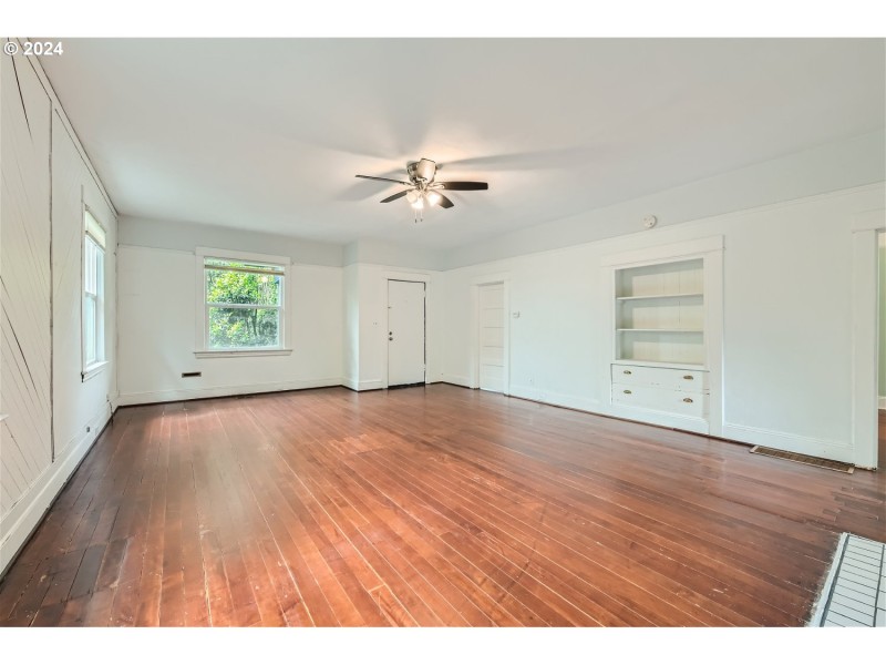 Living Room/Dining Room