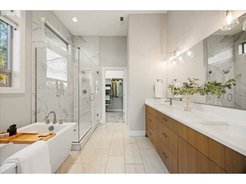 Bathroom, Attached