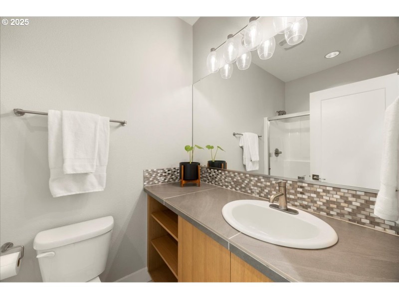 Bathroom, Attached