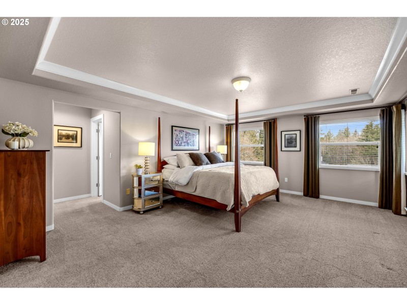 Bedroom, Primary