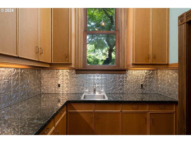 Butler's Pantry