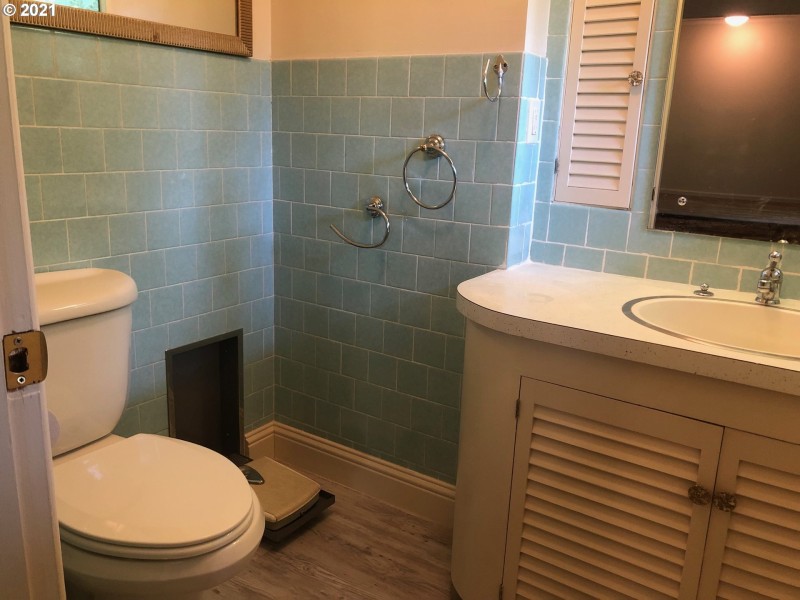 Attached Bathroom #1