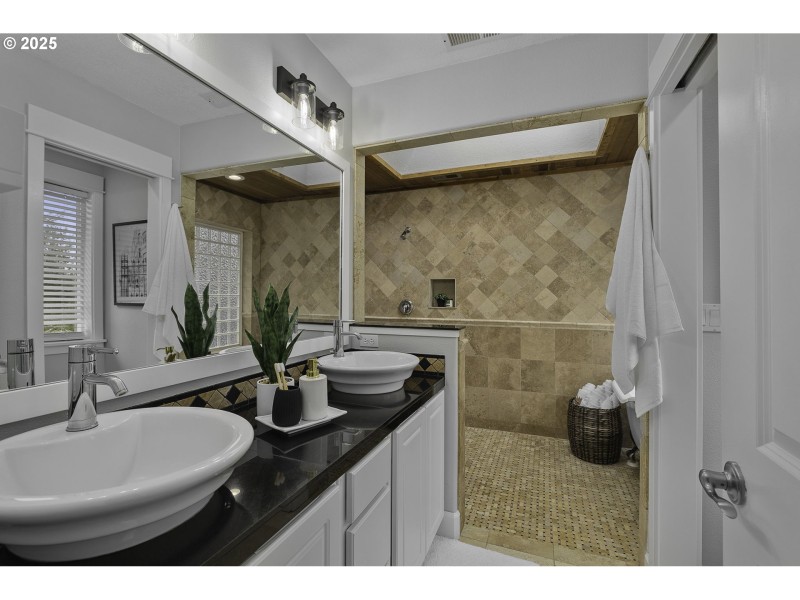 Bathroom, Attached