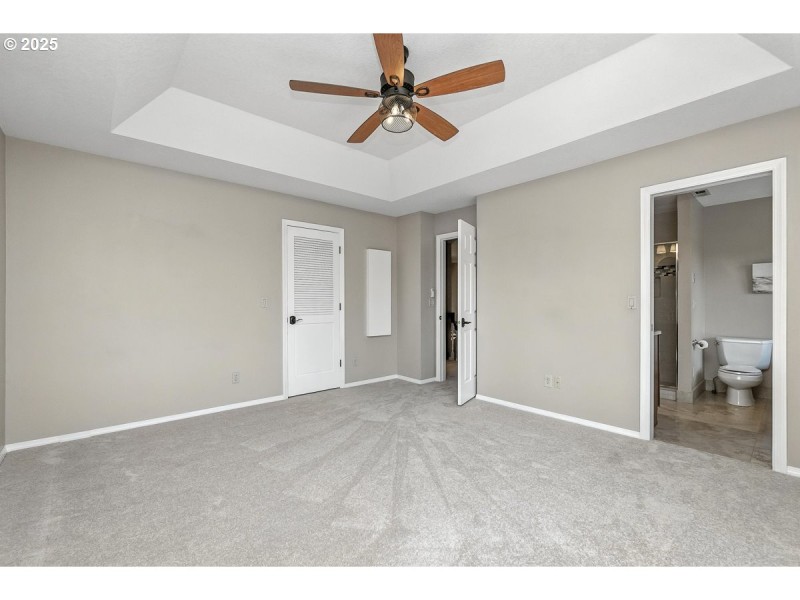 Bedroom, Primary
