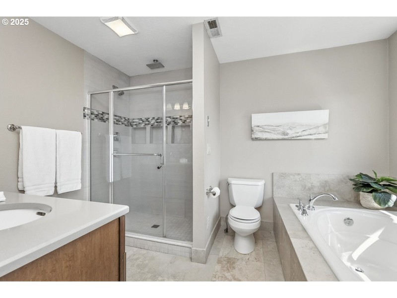 Bathroom, Attached