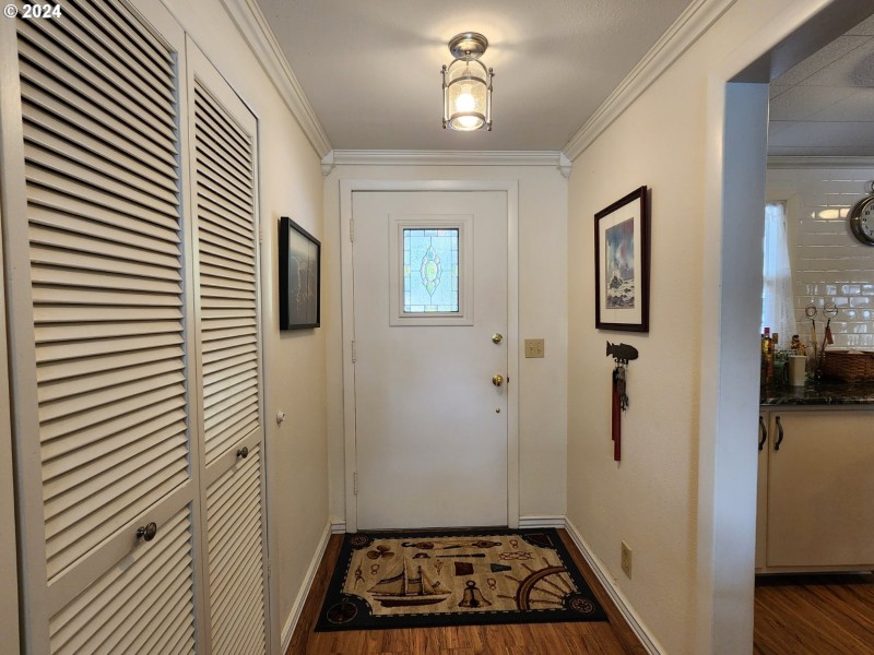 Entrance/Foyer