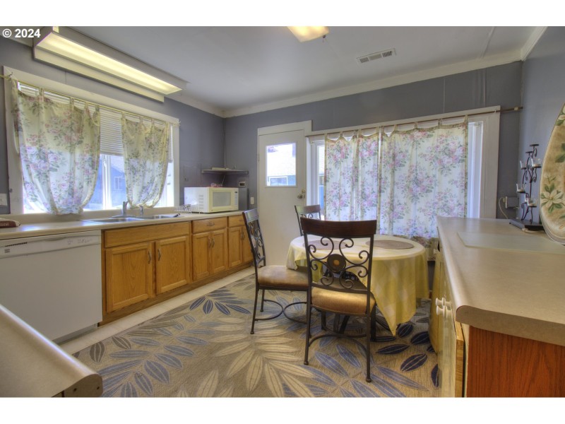 Guest Quarters