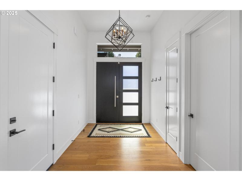 Entrance/Foyer