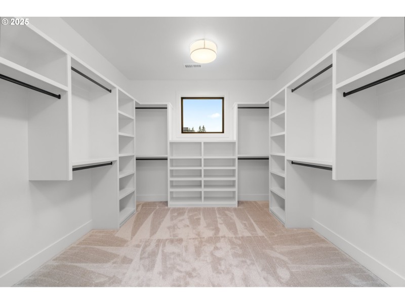 Bedroom, Primary