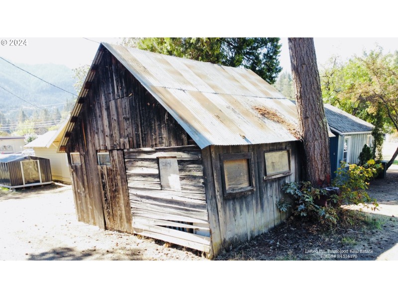 Barn