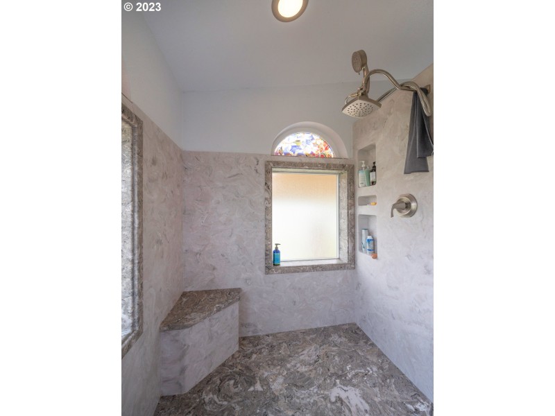 Bathroom, Attached