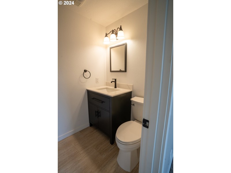Bathroom, Attached