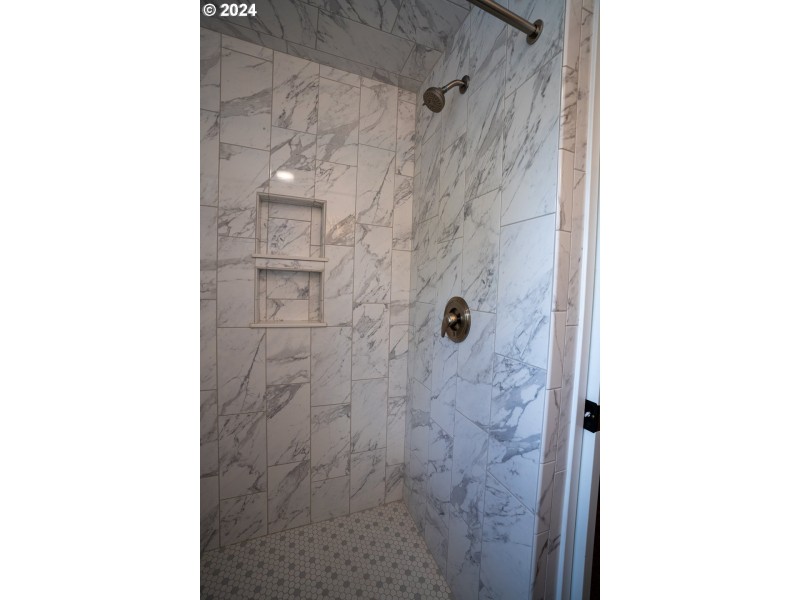 Bathroom, Attached