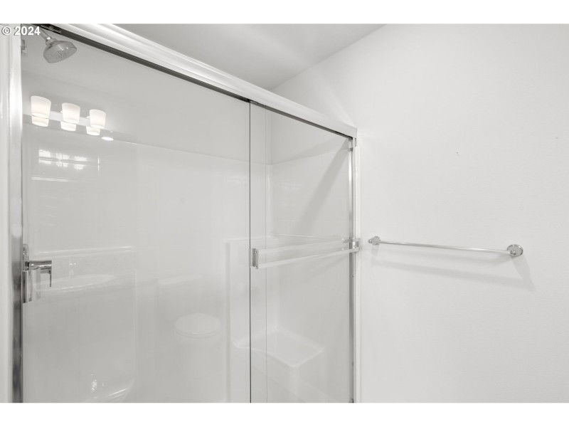 Owner's Suite Bathroom