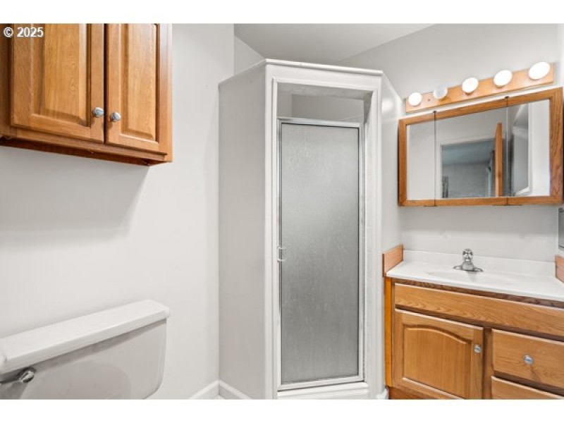 Bathroom, Attached