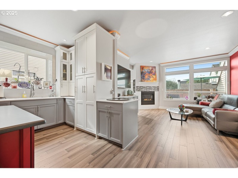 Kitchen/Living Room