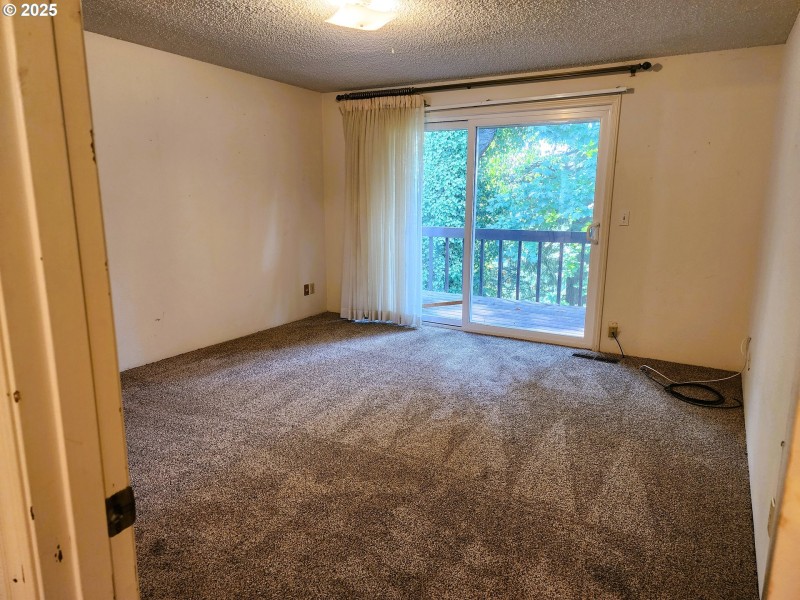 Bedroom, Primary