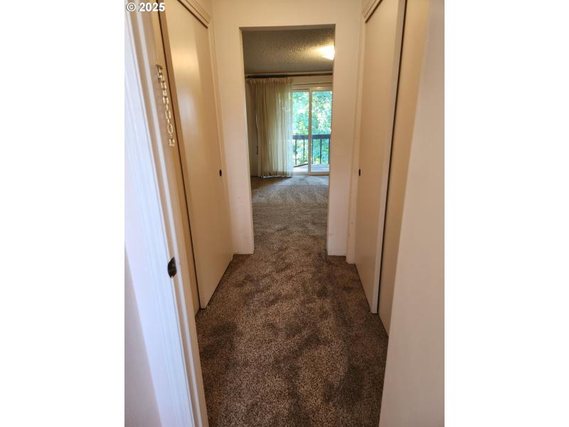 Bedroom, Primary