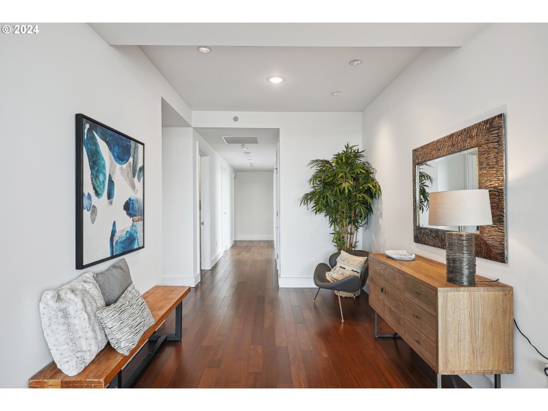 Entrance/Foyer