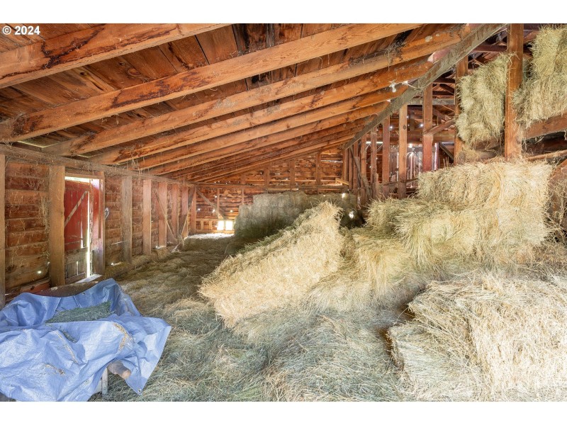 Barn