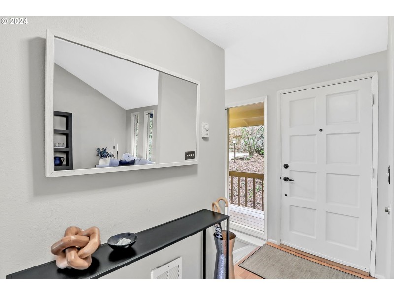 Entrance/Foyer