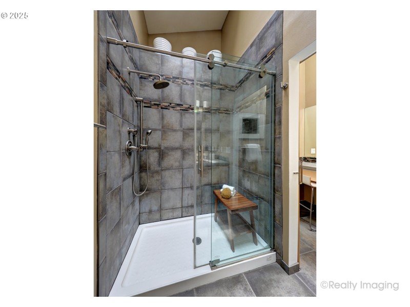 Bathroom, Attached