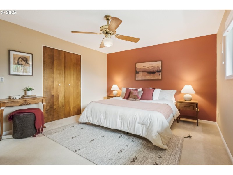 Bedroom, Primary