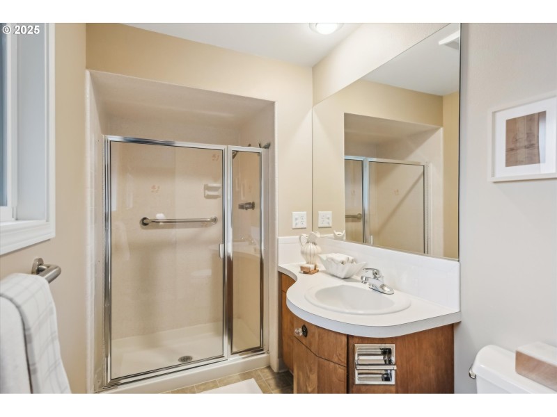 Bathroom, Attached