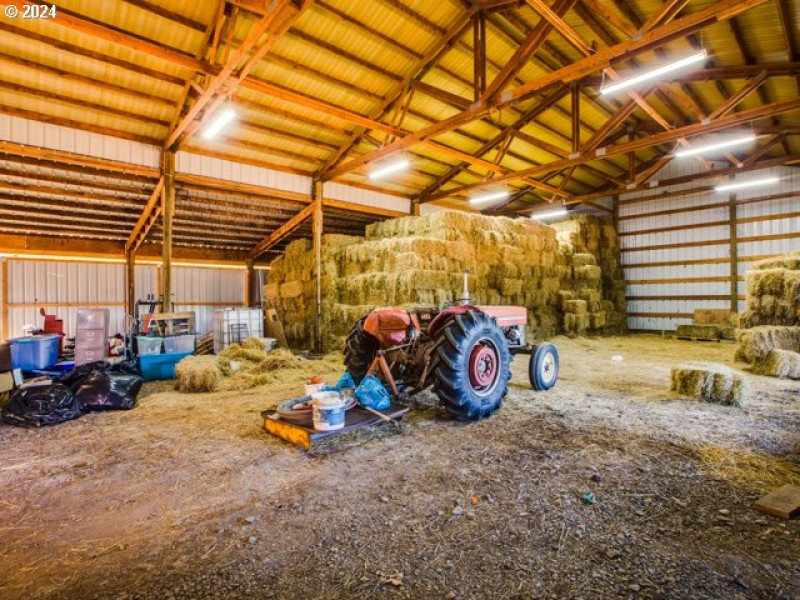 Barn