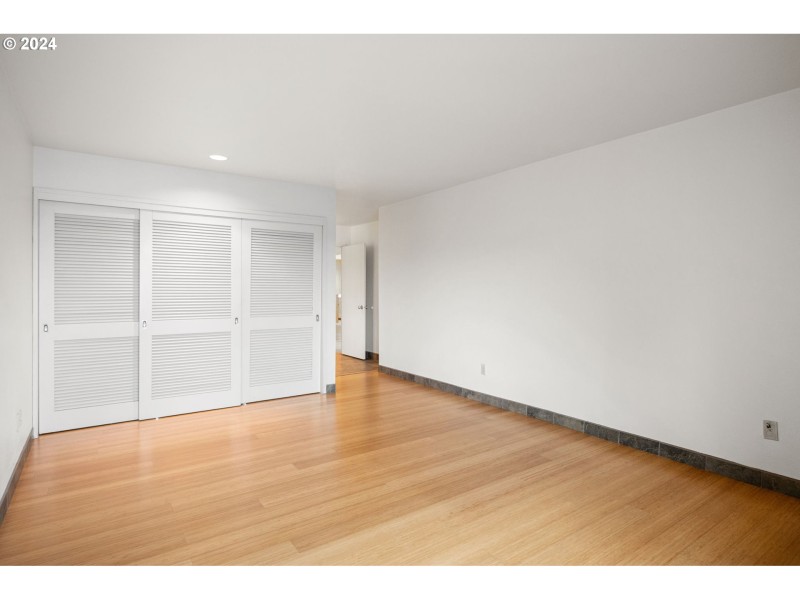 Bedroom, Owner's Suite