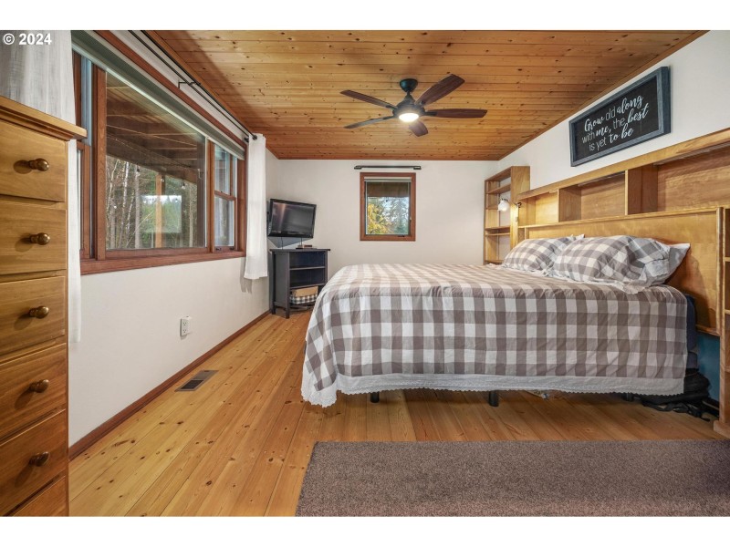 Bedroom, Owner's Suite