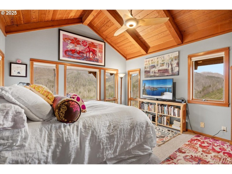 Bedroom, Owner's Suite