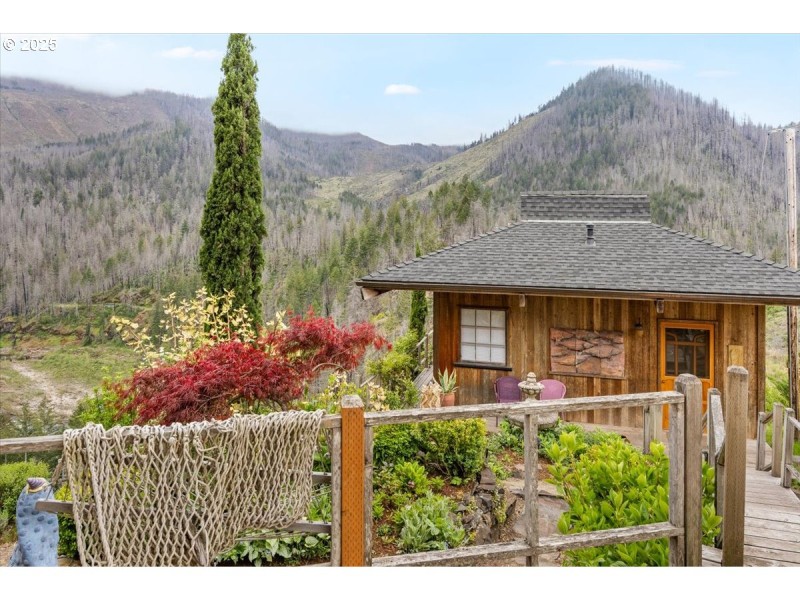 Guest Quarters