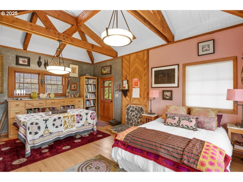 Guest Quarters