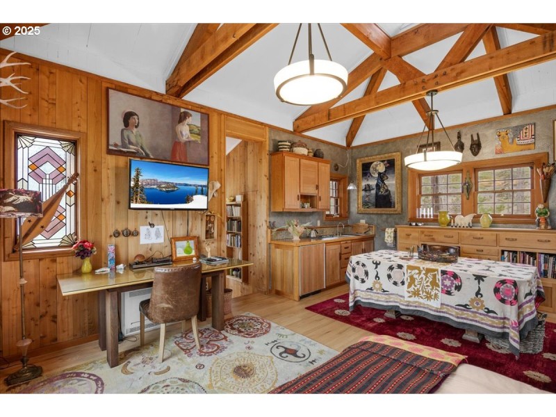 Guest Quarters