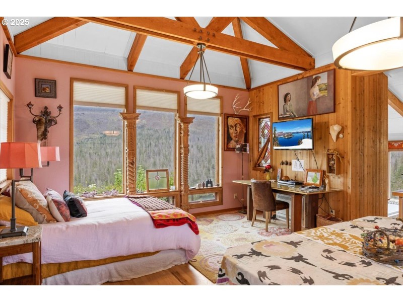 Guest Quarters