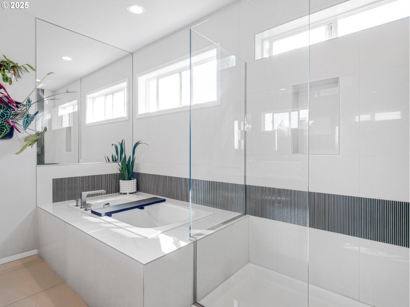 Bathroom, Attached