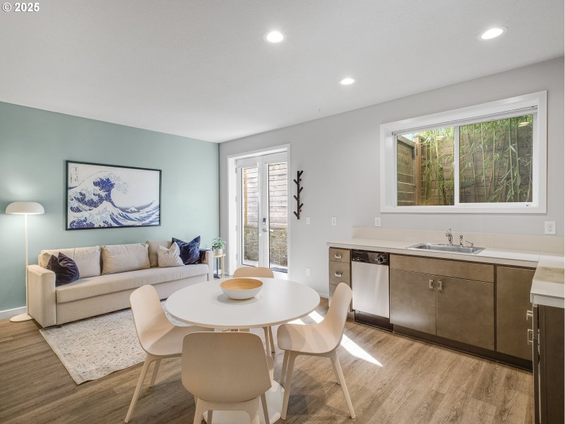Kitchen/Living Room